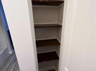 236 Pawtuxet Ave #2, Warwick, RI 02888