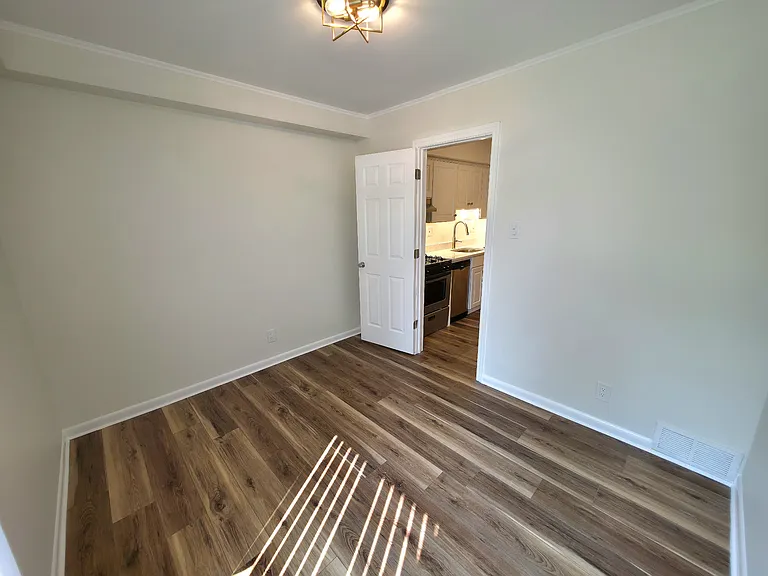 114 Van Buren Rd #4 — Photo 8