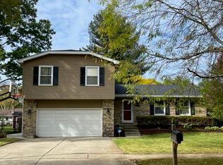 1713 Warbler Dr, Naperville, IL 60565