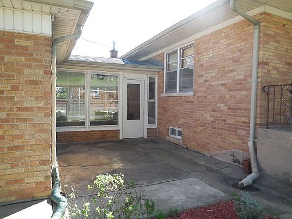 2nd image of 9346 Lincoln Ave