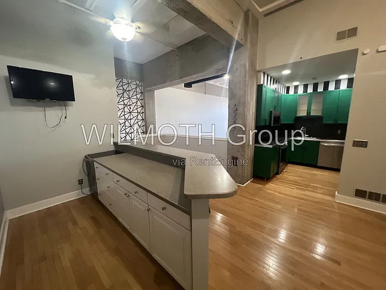 611 N Park Ave #302 — Photo 7