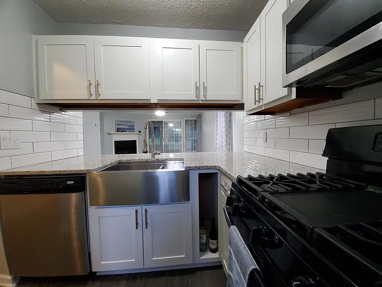 364 Black Oak Ct — Photo 3
