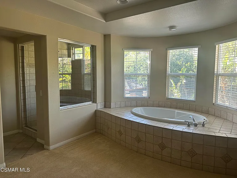 3073 Heavenly Ridge St — Photo 24