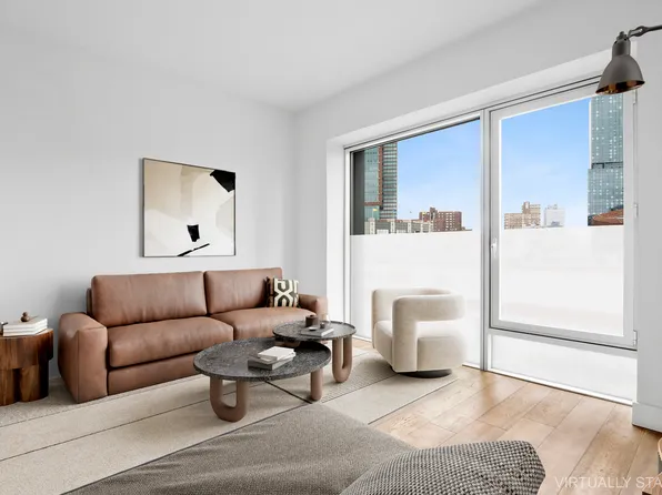 561 Pacific Street image 2 of 7