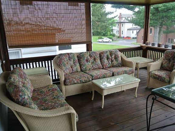 Screened Porch