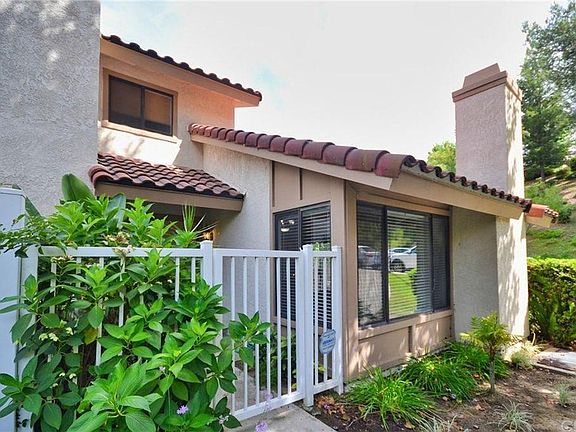 3rd image of 1219 Porto Grande Unit 4