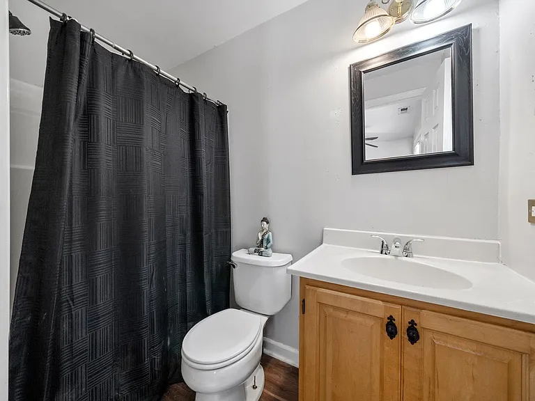 309 E Las Vegas St — Photo 8