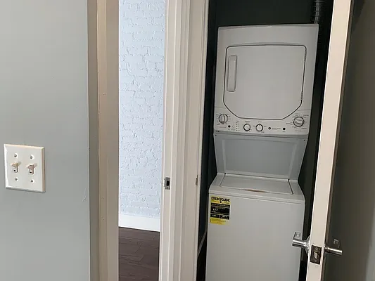 Rented by Bold New York | media 5