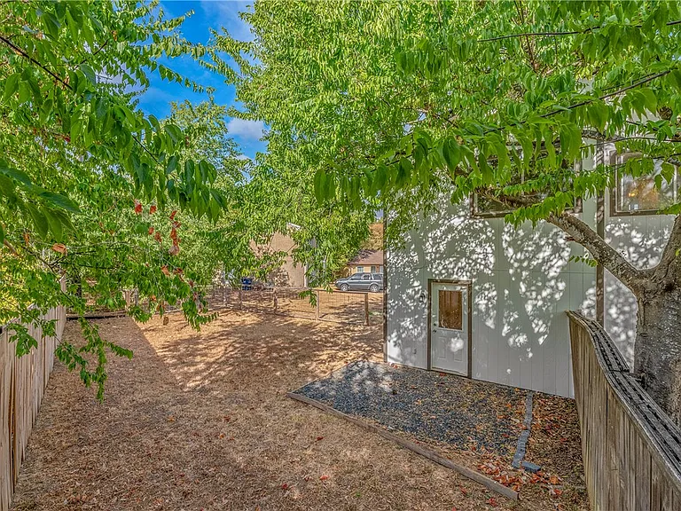 3345 Lodgepole Cir — Photo 18