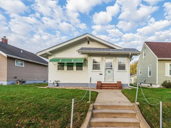 2541 S Cedar St, Sioux City, IA 51106