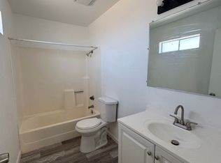 725 E Ridgecrest Blvd A-E, Ridgecrest, CA 93555