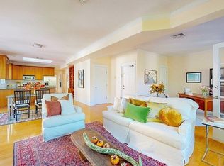 114 Trowbridge St #3, Cambridge, MA 02138