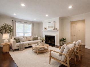 138 Woodmere Sq NW, Atlanta, GA 30327