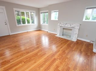 6556 Darlington Rd, Pittsburgh, PA 15217