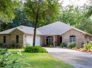 105 Lynsey Ln, Palatka, FL 32177