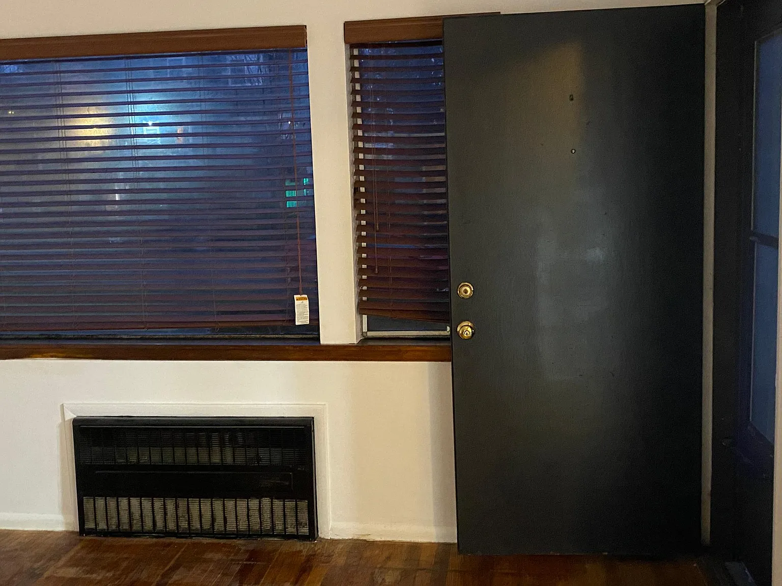 4141 36th Ave SW — Photo 3