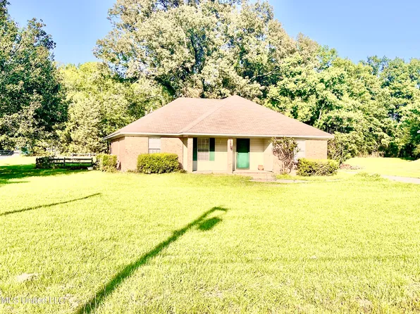 126 Linda Jo Dr, Richland, MS 39218