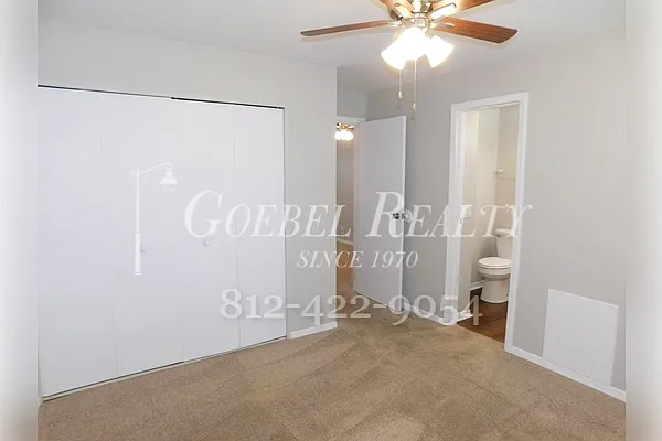 1005 W Franklin St #B — Photo 8
