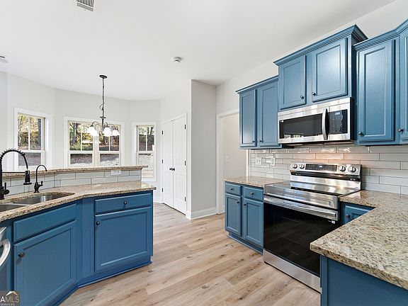 5th image of 61 Gatlin Ridge Run