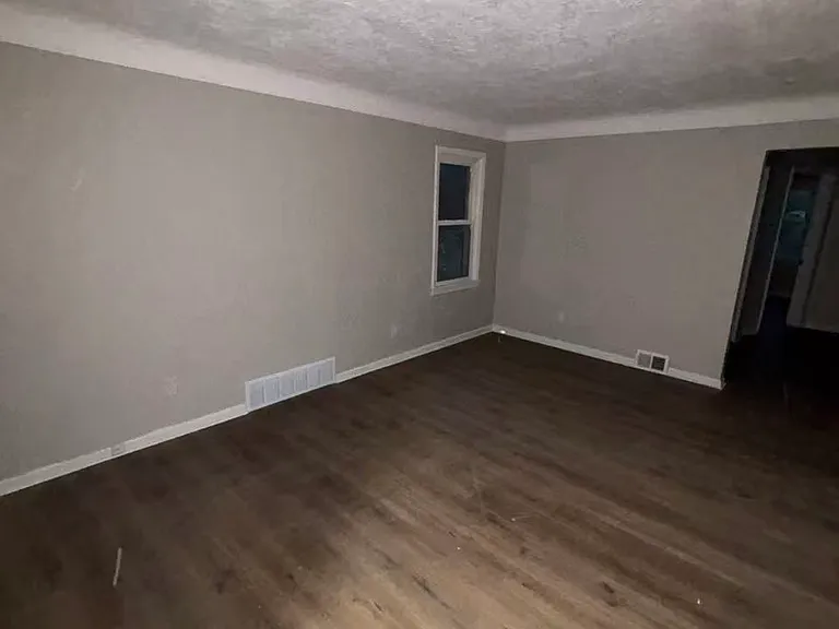 16889 Murray Hl — Photo 7
