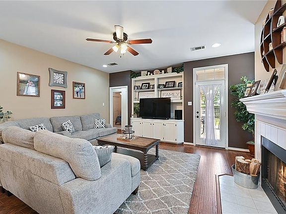 4th image of 3714 Chantal Cir
