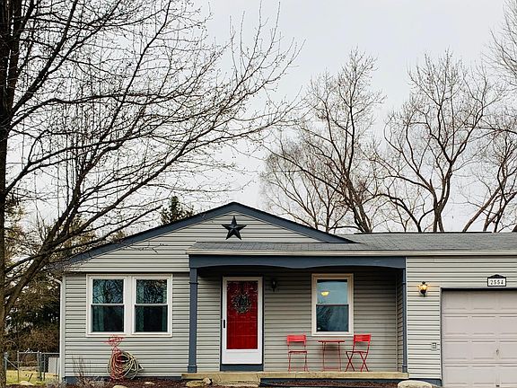 2nd image of 2554 Jade Ct