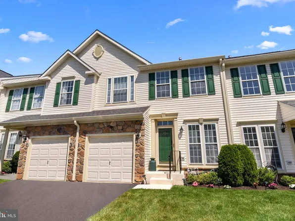 738 Wisteria Dr, Warrington, PA 18976