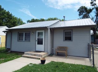 819 N Garfield St, Junction City, KS 66441