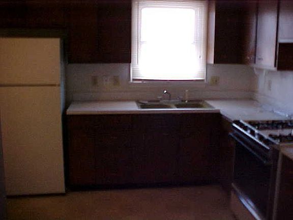 2nd image of 3020 Strawbridge Pl