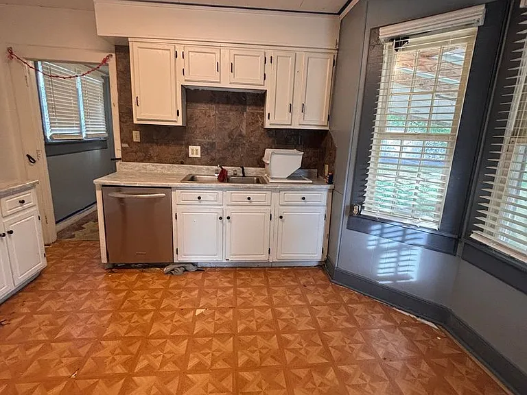 508 N Apple St — Photo 3