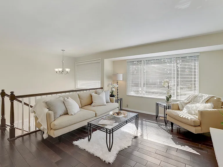 12116 NE 137th Pl — Photo 3