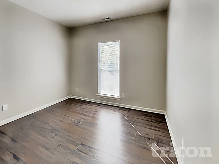 7825 Pence Pond Ln — Photo 12