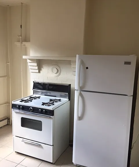 171-173 Van Buren St #10 — Photo 12