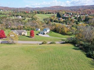 25 Skyhigh Ct, Lexington, VA 24450