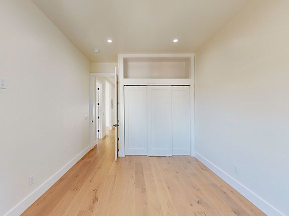 3rd image of 3049 24th St #3053