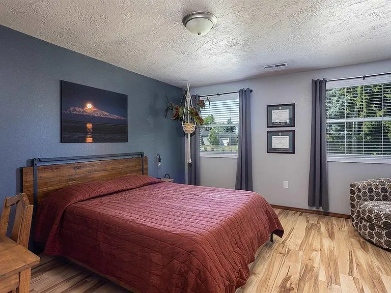 4804 N Walnut St #A — Photo 10