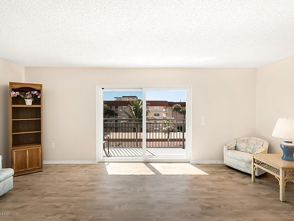 5th image of 650 N Atlantic Ave APT 401