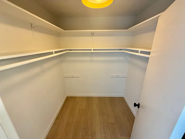 408 Larsson St — Photo 19