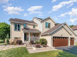 3768 Bailey Ridge Dr, Woodbury, MN 55125