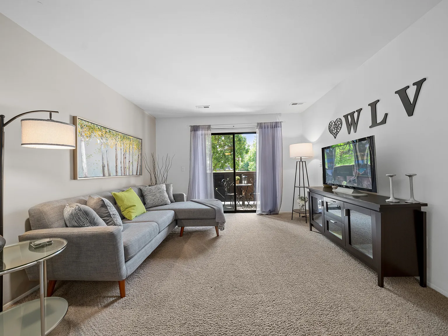 Woodland Villa Apartments — Photo 2