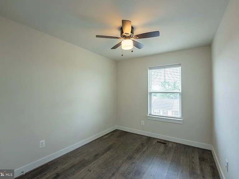 6069 Dreher Ct — Photo 13