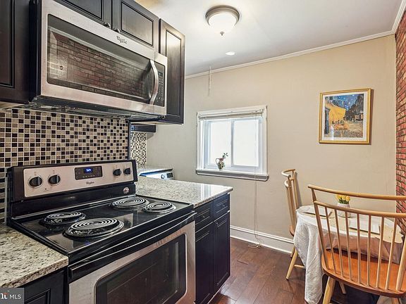 4th image of 2203 Ellsworth St