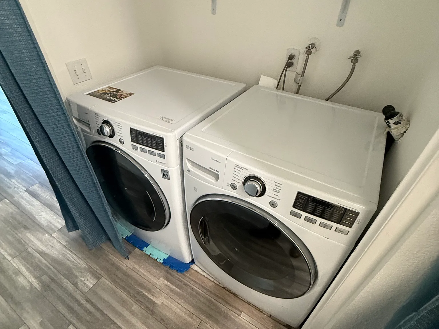 2 bed, 1.5 bath, 1125 sqft, $2,899 — Photo 3