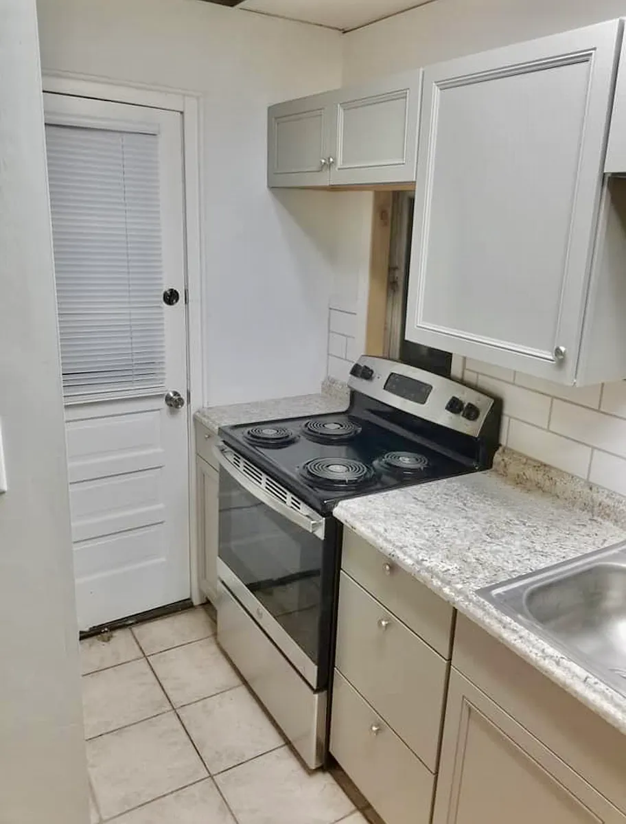 Building Photo - 163 Douglass St #1