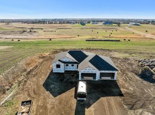 8400 10th Ave NE, Minot, ND 58703