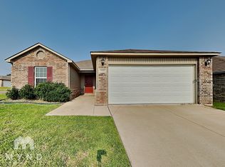 10001 Sussex Pl, Oklahoma City, OK 73120