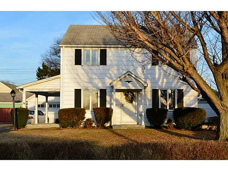 641 Constitution Cir photo 1