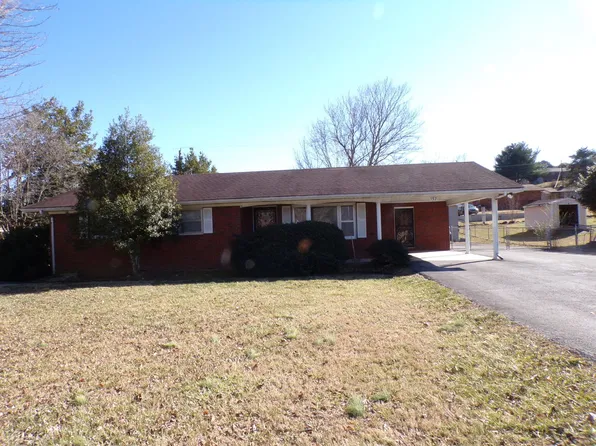 132 Boone Dr, Harrogate, TN 37752