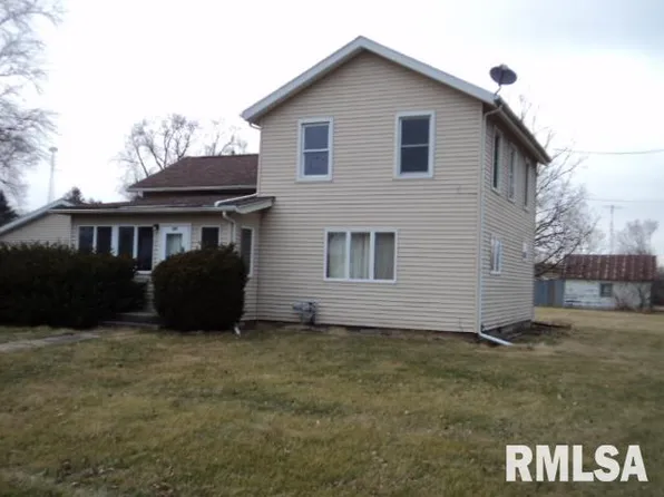 219 E 3rd St, Maquon, IL 61458