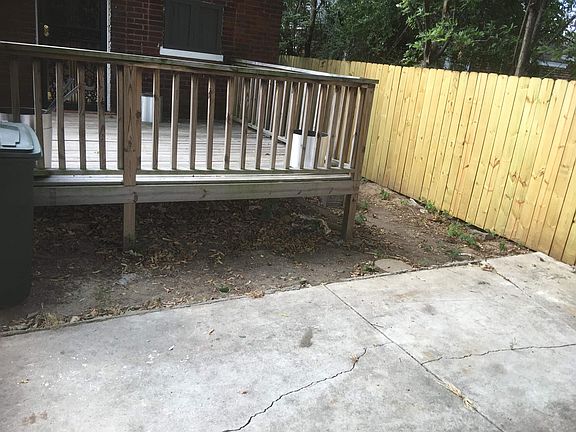 4th image of 864 Dickinson St